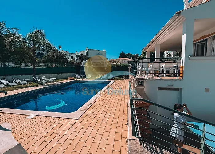 Clara Premium By Sunny Deluxe